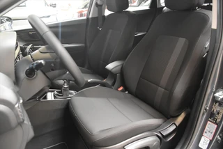 HYUNDAI I20 1.0 T-GDI Comfort I Navi + Camera / 20