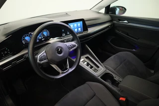 Volkswagen Golf 1.5 eTSI Style  Panoramadak Elec.Trekhaak IQ-led 24 Maanden garantie* (Vraag naar de voorwaarden) / 5
