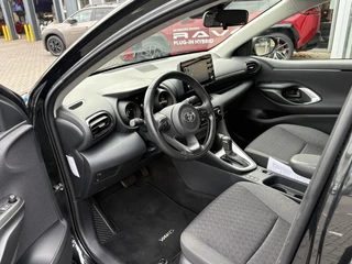 Toyota Yaris 1.5 Hybrid Dynamic CAMERA APPLE/ANDROID AD-CRUISE DAB+ KEYLESS LM-VELGEN / 11