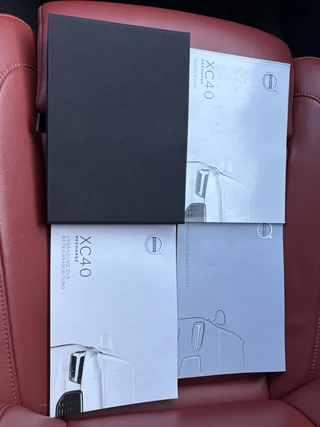 Volvo XC40 1.5 T5 262pk Recharge Inscription PHEV Leer Stoel/Stuurverw Carplay Crystal Orrefors Dealer-Onderhouden! / 29