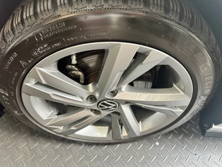 Volkswagen Golf 1.5 ETSI 2x R-LINE BNS+ DSG AUTOMAAT / 15