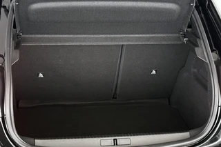 Peugeot 208 1.2 Hybrid 100 e-DCS6 Allure NL Auto Apple CarPlay Parkeersensoren / 10