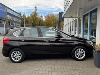 BMW 2 Serie Active Tourer 218d Active Tourer Essential I Automaat I Navigatie I Trekhaak / 5