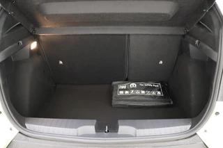 Fiat Grande Panda 1.2 Hybrid La Prima | €2.000,- demo voordeel! | Automaat | NIEUW MODEL |  Navigatie | Stoel & Stuurverwarming | Climate control | Camera | Hoge instap | Dakrails | Lichtmetalen velgen / 11