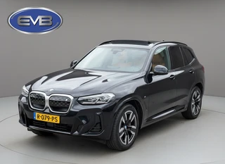 BMW IX3 M SPORT pakket 80 kWh, panoramadak, SOH 98,2 %,vol opties, 1 e eigenaar,conjac sport leder, Origineel NL auto met nap
