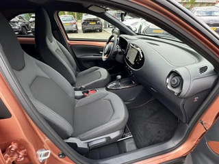 Toyota Aygo X HYBRID 115 ENVY NIEUW EN DIRECT LEVERBAAR!! LED PARK-SENSOREN KEYLESS STOELVERW APPLE/ANDROID CLIMA AD-CRUISE NAVI / 20