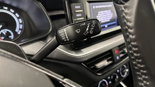 Skoda Kamiq 1.0 TSI Ambition CAMERA CARPLAY LED CRUISE DAB. / 29