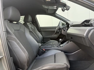 Audi Q3 45 TFSI e Hybrid 245pk S edition S-line Keyless | Camera / 11