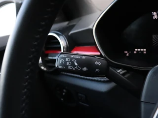 Skoda Fabia 1.0 TSI Monte Carlo | AUT. | SPORTSTOELEN | CAMERA | STOELVERW. | CRUISE | NAVI | APPLE CARPLAY | / 21