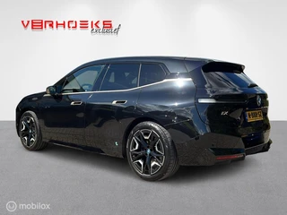 BMW iX xDrive40 High Executive Pano Harman/Kardon Trekhaak / 2