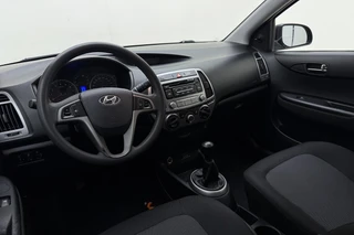 Hyundai i20 1.2i i-Motion 85pk | 5 Deurs | Airco | Lichtmetalen Velgen | Audio | Weinig Kilometers / 15