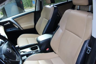 Toyota RAV4 2.5 HYBRID AWD EXECUTIVE Trekhaak / Leder / Schuif/kantel dak / A. klep elctr. / 24