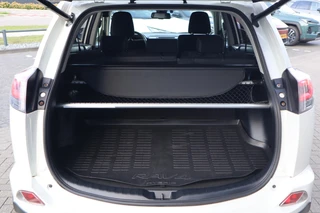 Toyota RAV4 2.5 HYBRID DYNAMIC / 7