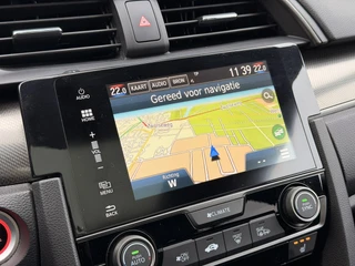 Honda Civic 1.0 i-VTEC Aut. Pano Trekh. Camera CarPlay ACC LED Navi / 28