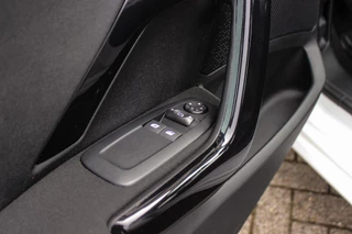 Peugeot 208 1.2 PureTech Active | Cruise control | Bluetooth | Navigatie | Airco | Start/stop | Boordcomputer | Origineel / 31