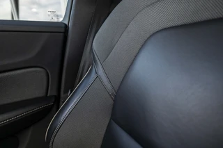 Volvo V60 2.0 B4 Momentum Business  | Pano | Harman Kardon | / 12