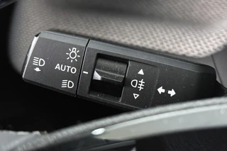 Citroen C3 1.2 Turbo 100pk Plus Apple CarPlay Parkeersensoren Cruise Control / 29