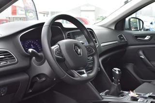 Renault Megane Estate 1.3 TCe 140 Equilibre|Navi|Cruise|PDC|Airco| / 6