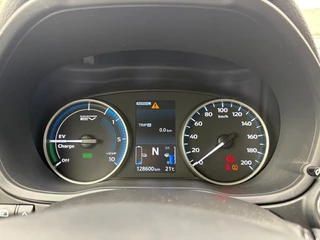 Mitsubishi Eclipse Cross 2.4 PHEV First Edition / 28