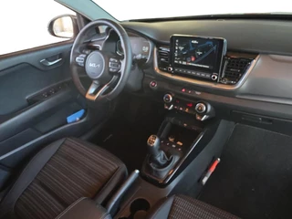 Kia Stonic 1.0 T-GDi MHEV DynamicPlusLine | Navigatie | Climate control | Stoel + Stuur verwarming | Parkeer camera achter / 13