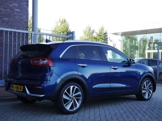 Kia Niro 1.6 GDi Hybrid ExecutiveLine | Automaat | Dodehoek detectie | Adaptieve Cruise | Stoelverwarming | Lederenbekleding | Camera | Xenon verlichting | Parkeersensoren | Navigatie / 4