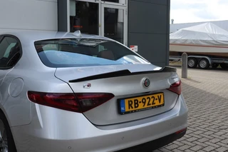 Alfa Romeo Giulia 2.0T SUPER AUT ORIG.NL/A.CarPlay/Ad.Cruise/Stuur&Stoelverw./18inch 114dkm! / 31