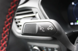 Ford Kuga 2.5 PHEV ST-Line X  | Panoramadak | Trekhaak | B&O | Winterpack / 28