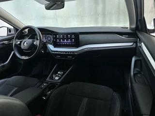 Skoda Octavia Combi 1.0 e-TSI DSG Business Edition Plus Leder-Alcantara Sfeerverlichting Navigatie Parkeersensoren / 4