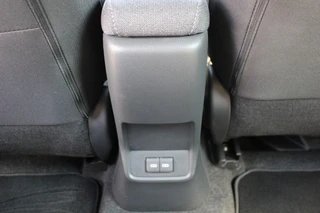 Lexus LBX 1.5 2WD / 33