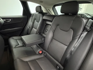 Volvo XC60 2.0 B5 Inscription 264PK | Wegklapbare Trekhaak | Leer | Camera | Stoel/Stuurverwarming / 26