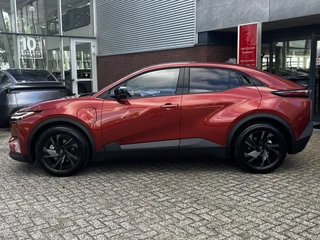 Toyota C-HR+ First Edition 77 kWh PREMIUM KLEUR EL-ACHTERKLEP BLIND-SPOT CLIMA STOEL/STUURVERWARMING APPLE/ANDROID / 6