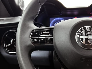 Alfa Romeo Junior 1.2 Turbo Hybrid Ibrida / 16