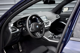 BMW 3 Serie 330e M Sport Individual  | 19'' Wielen | Lederen Bekleding | CarPlay | Audio Media Pack | 1e Eigenaar | / 16