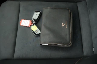 CUPRA Formentor 1.5 TSI 272pk e-Hybrid VZ Performance Sennheiser Keyless Camera Memory Virtual Cockpit Panoramadak Navigatie / 40