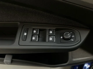 Volkswagen Golf 1.0 TSI 110pk Life Sfeerverlichting Navigatie Camera App-Connect / 20