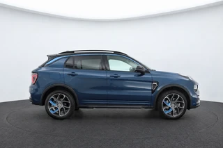 Lynk & Co 01 1.5 PHEV 262PK Stuurverwarming | Pano | Zwarte hemel | 360° Camera / 7