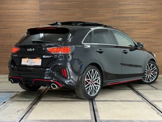 Kia Ceed 1.6 T-GDi GT 204pk | Facelift | VOL! | Pano | LED | Virtual | JBL | ACC | BCA | LFA | Wireless Charg | CarPlay / 5