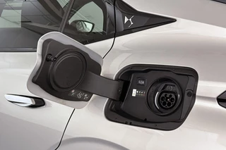 DS 4 E-Tense Performance Line Navigatie Apple CarPlay 19" LMW / 29
