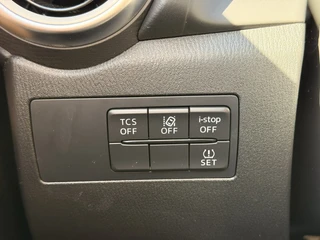 Mazda CX-3 2.0 SkyActiv-G 121 Luxury Aut. Leder/alca CarPlay Keyless Cruise / 17