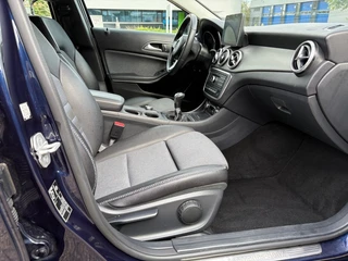 Mercedes-Benz GLA 200 Ambition Dealeronderhouden - Originele Trekhaak / 28