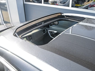 Volvo V60 2.4 D6 AWD Plug-In Hybrid Summum | Leder | Schuifdak | Keyless | Camera | Xenon | Stoelverwarmng / 10
