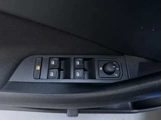 Skoda Scala 1.0 TSI 110pk DSG Sport Business Navigatie Parkeersensoren Virtual Cockpit / 19