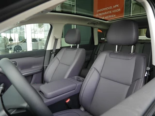 Leapmotor C10 Design 69.9 kWh | Demo | Diverse kleuren leverbaar | 1500 kg trekgewicht | Wltp 420 km | Stuurverwarming | Stoelverwarming en koeling | Elektrisch verstelbare voorstoelen | Navigatie | Keyless entry & start | 20 inch lichtmetalen velgen | Led verlichting / 11