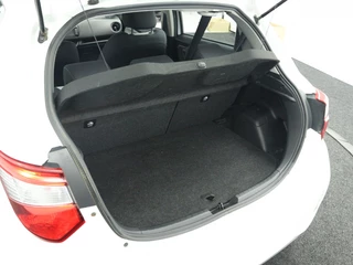 Toyota Yaris 1.5 Hybrid Active | Navigatie | Camera | Cruise control / 18