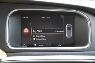 Volvo V40 2.0 T2 Inscription Parkeersensor achter|Bleutooth|Airco / 30