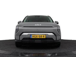 Kia EV3 Plus 81.4 kWh  - SOH 98,8% - Stoel/stuurwiel verwarming - Adaptieve Cruisecontrole - LED lampen - V2L - Fabrieksgarantie tot en met 03-2032 / 14