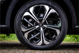 Citroën C5 X 1.2 PureTech Plus  Head Up 19" / 17