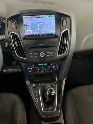 Ford Focus Wagon 1.0 Titanium Edition CRUISE|NAVI|STOEL & STUURVERWARMING|PDC| / 28