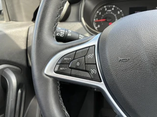 Dacia Duster 1.3 TCe Comfort | Airconditioning | Cruise control | Parkpilot | Apple Carplay/Android Auto | Elektrisch Pakket | LM-Velgen / 18