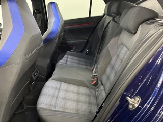 Volkswagen Golf 1.4 eHybrid GTE / 12